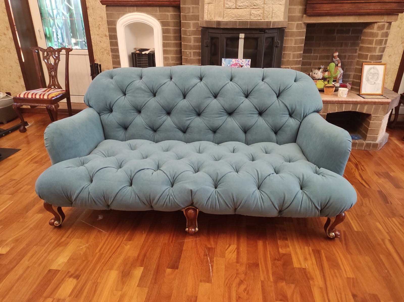 Обивка дивана. Среднеколымск