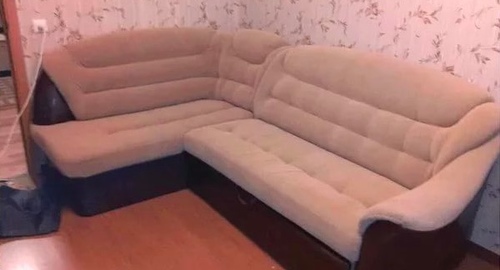 Перетяжка углового дивана. Среднеколымск